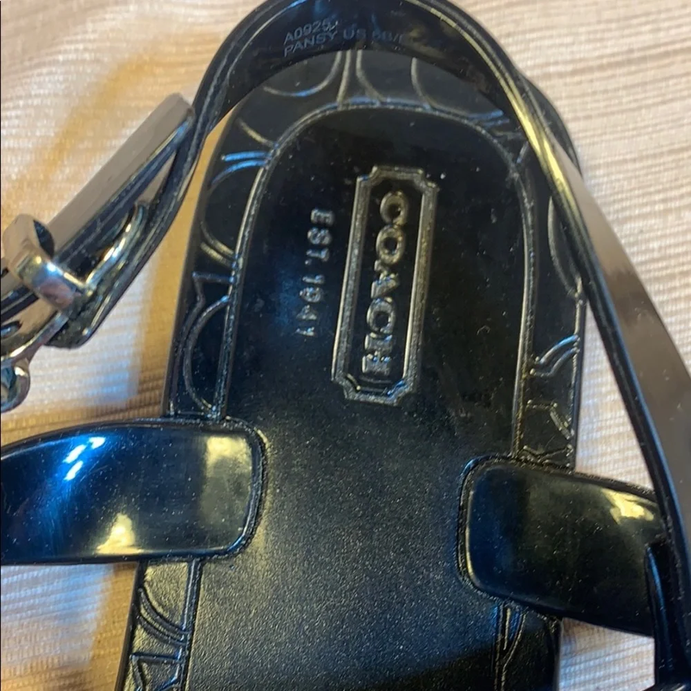 Coach worn once authentic thong sandal iconic logo
